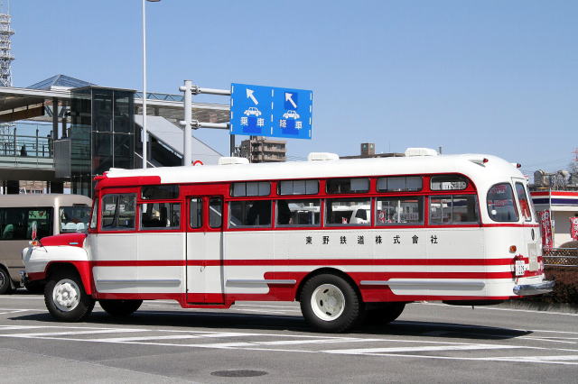 ボンネットバス ミニカー（東野バス） することにしました www
